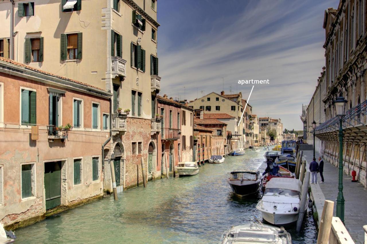 Canal-Door البندقية المظهر الخارجي الصورة